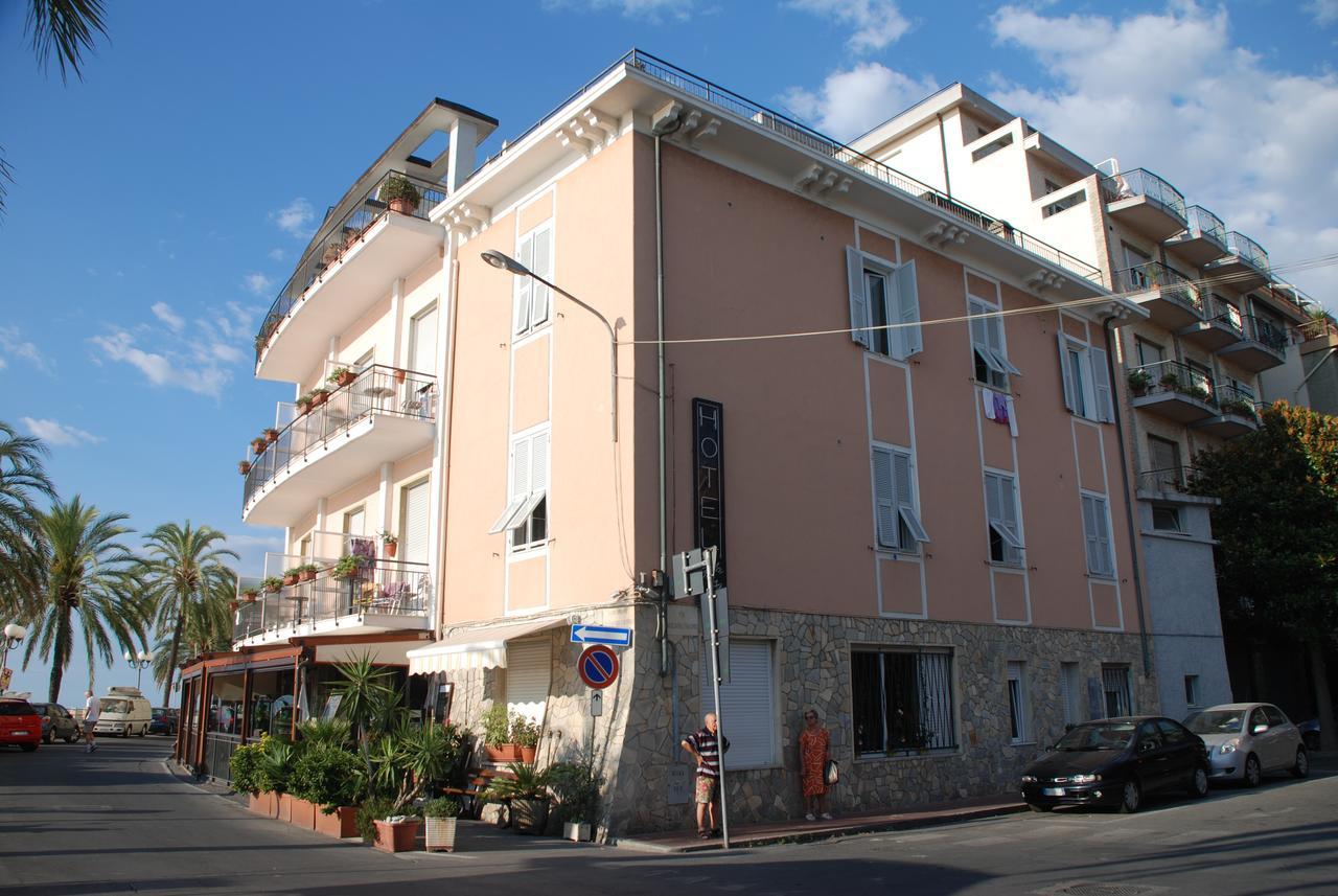 Albium Hotel Albenga Dış mekan fotoğraf